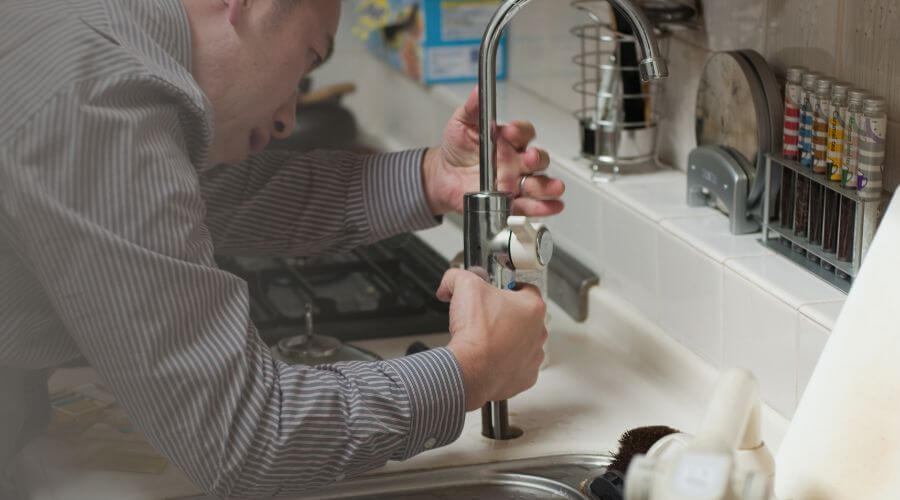 Expert burst pipe repair services in Pierceville, KS